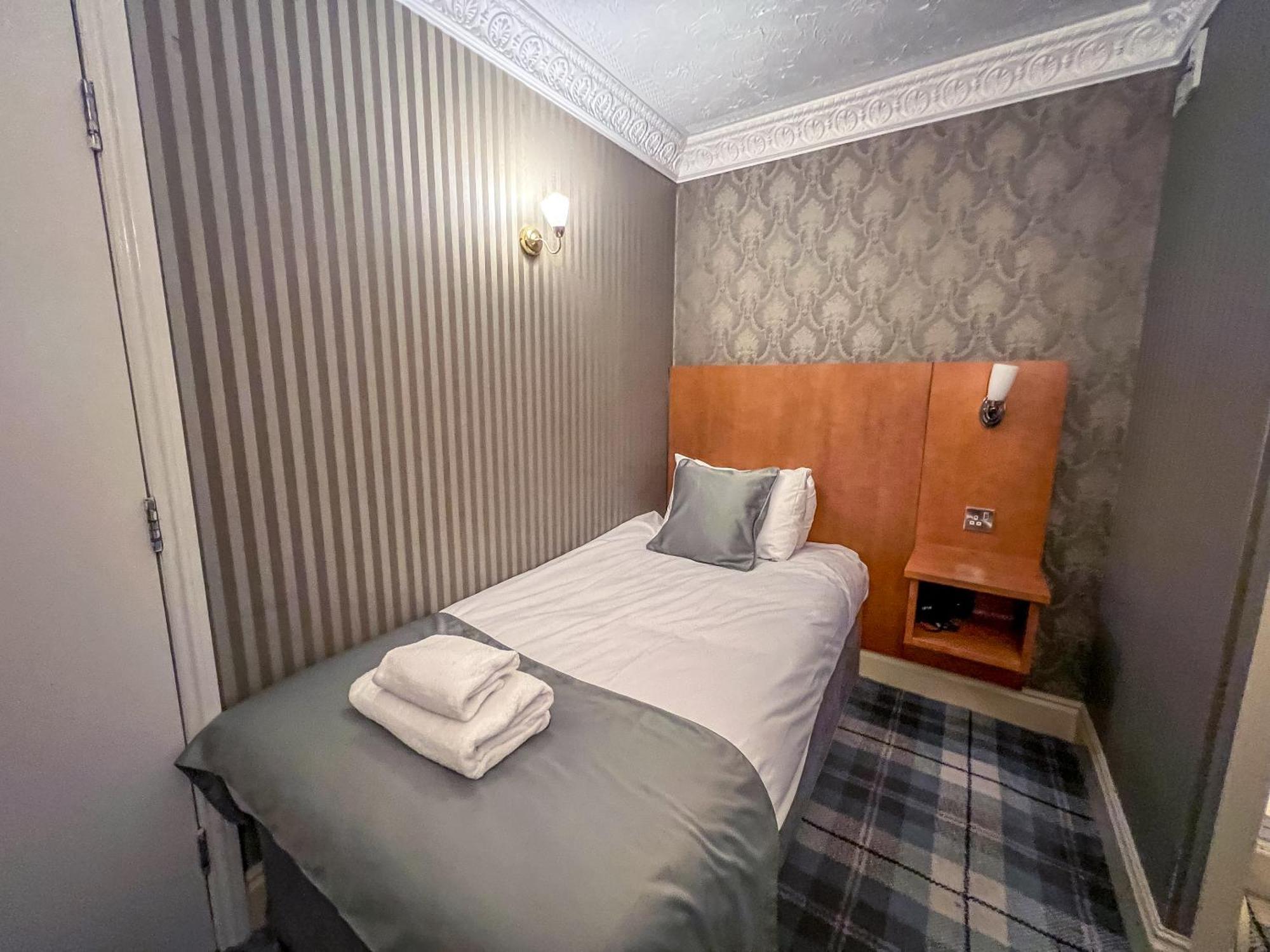 Quayside Hotel & Bar Бостон Экстерьер фото